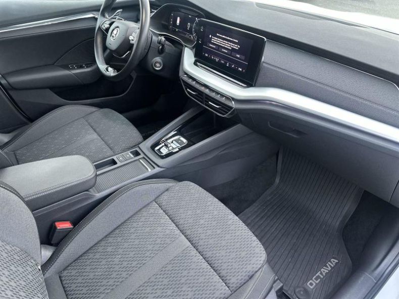 Škoda Octavia - hlavní fotka