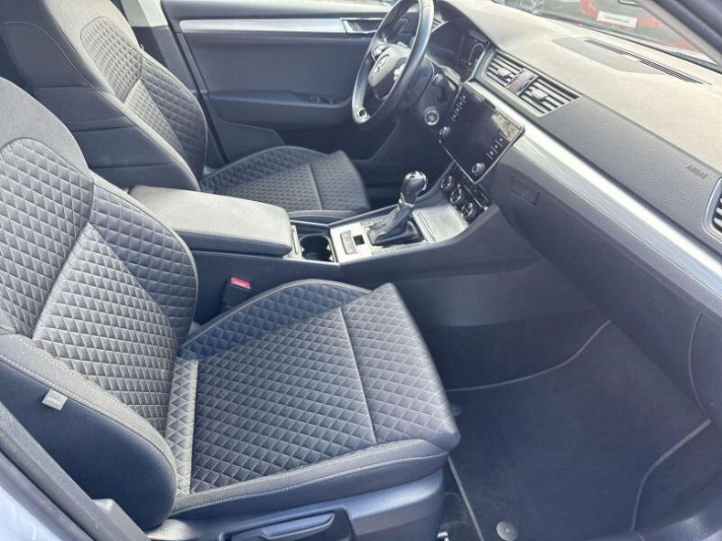 Škoda Superb - hlavní fotka