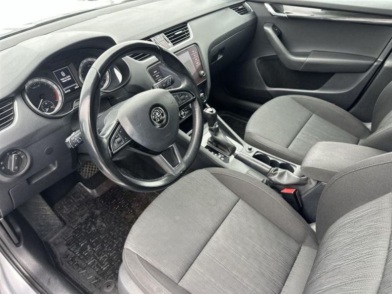 Škoda Octavia - hlavní fotka
