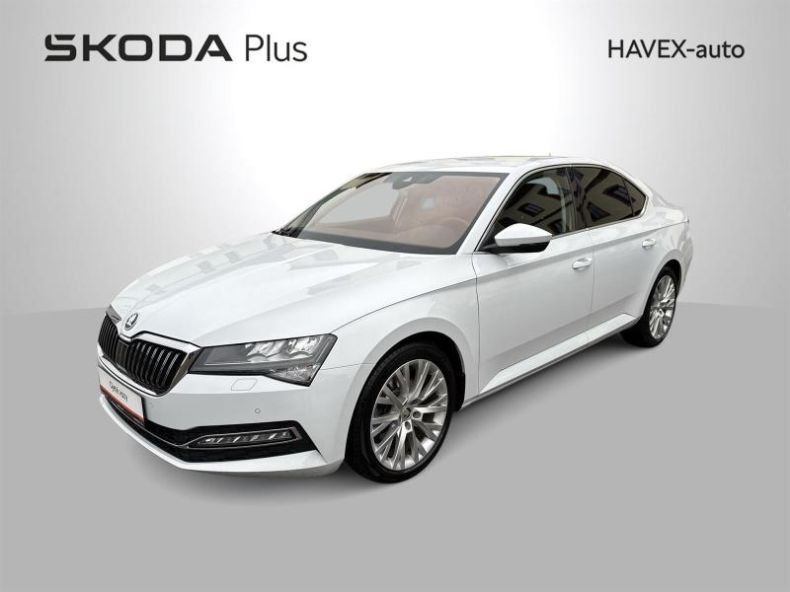 Škoda Superb - hlavní foto