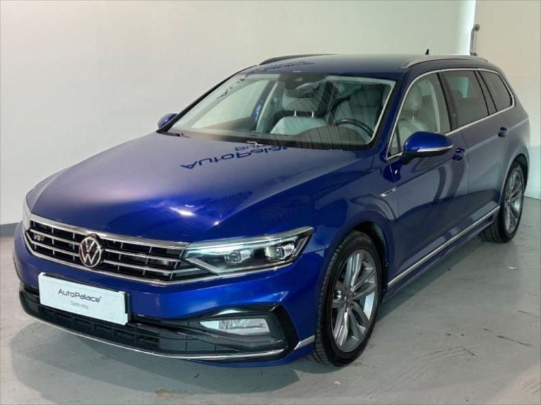 Volkswagen Passat - hlavní foto