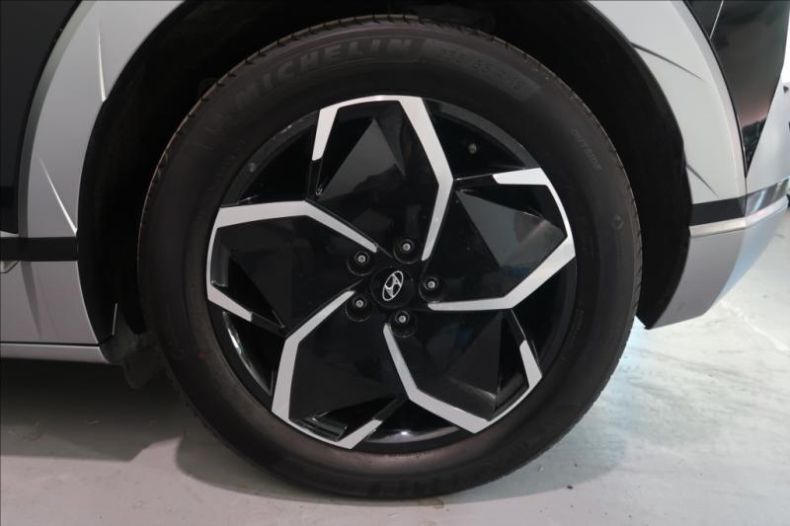 Hyundai Ioniq 5 - hlavní fotka