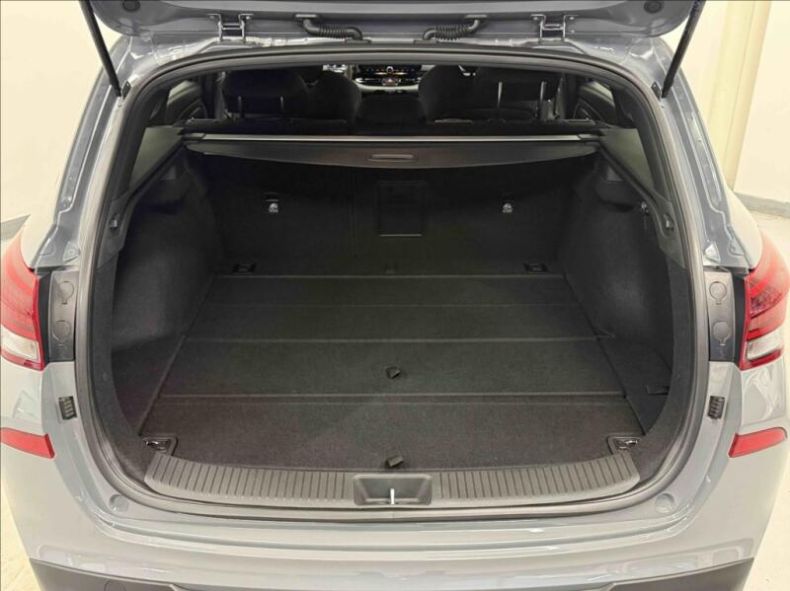 Hyundai i30 - hlavní fotka