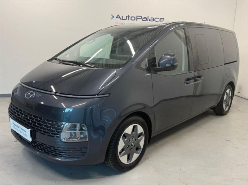 Hyundai Staria - hlavní foto