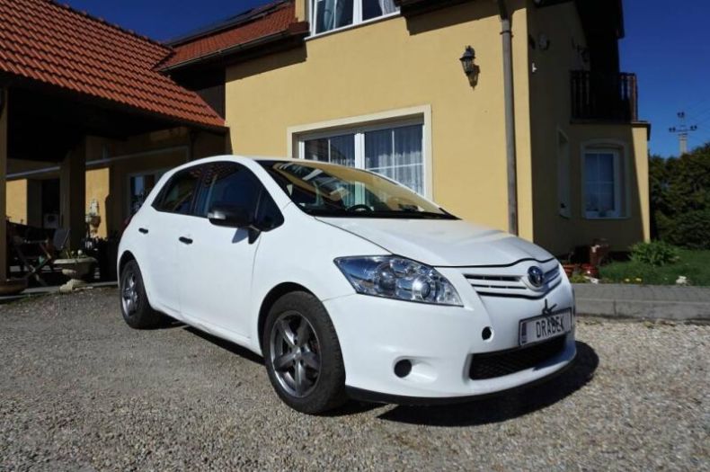 Toyota Auris - hlavní fotka inzerátu