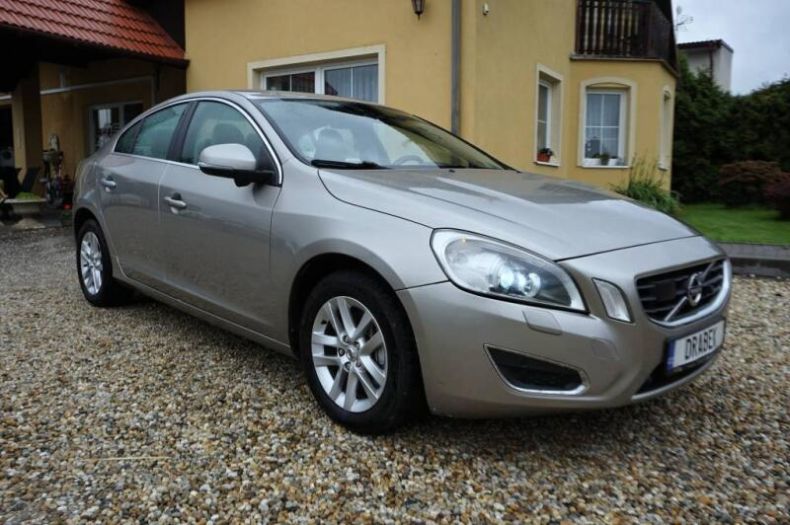 Volvo S60 - hlavní foto