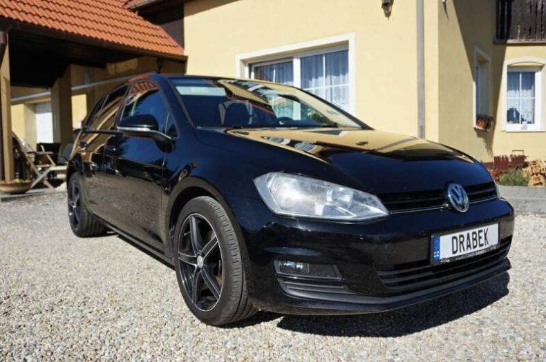 Volkswagen Golf - hlavní fotka inzerátu