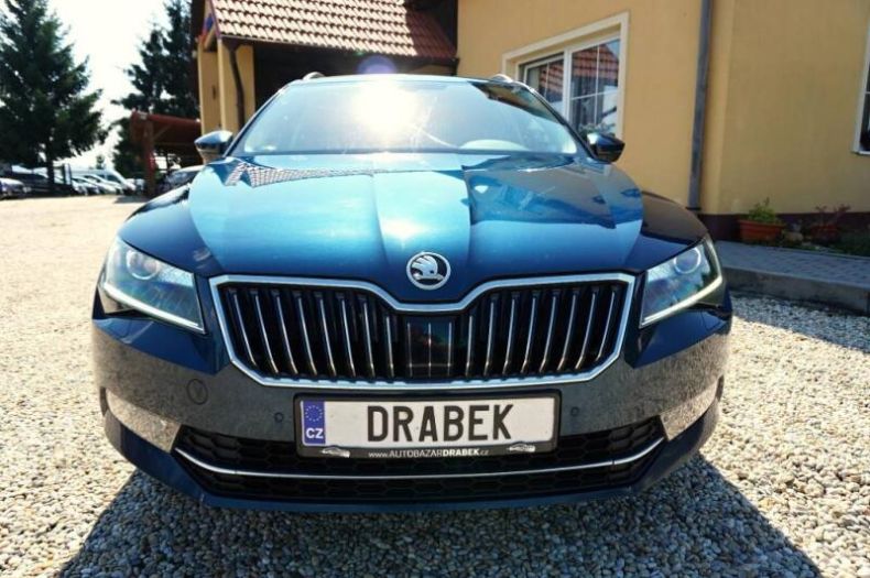 Škoda Superb - hlavní fotka
