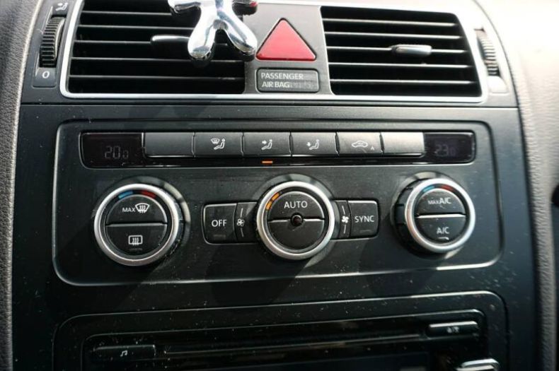 Volkswagen Touran - hlavní fotka