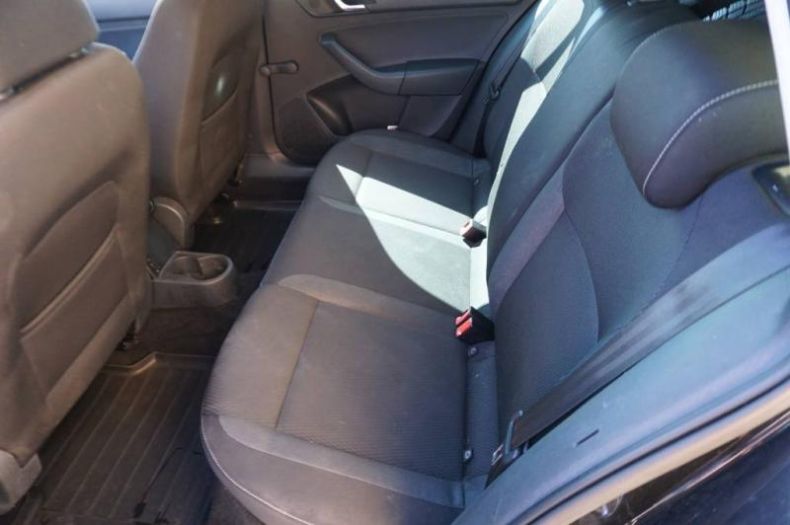 Škoda Rapid - hlavní fotka