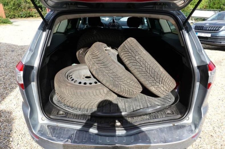 Ford Mondeo - hlavní fotka