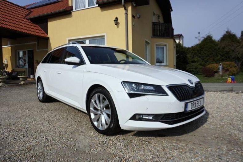 Škoda Superb - hlavní foto