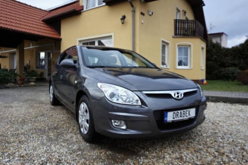 Hyundai i30 - hlavní foto