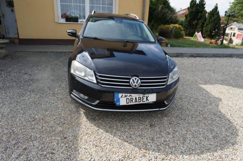 Volkswagen Passat - hlavní fotka inzerátu