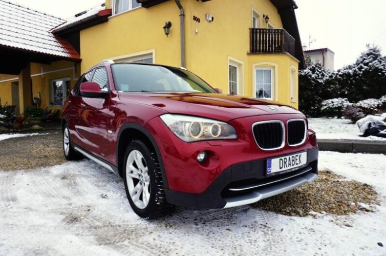 BMW X1 - hlavní foto