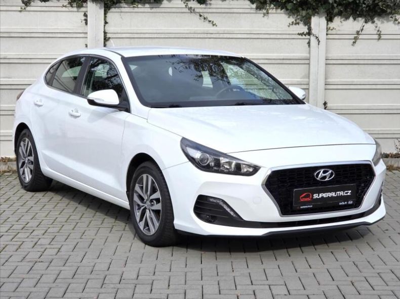 Hyundai i30 - hlavní foto