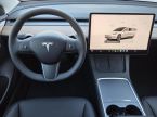 Tesla Model 3 - fotka číslo 14