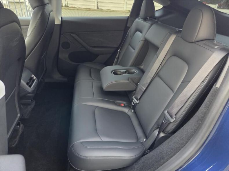 Tesla Model Y - hlavní fotka