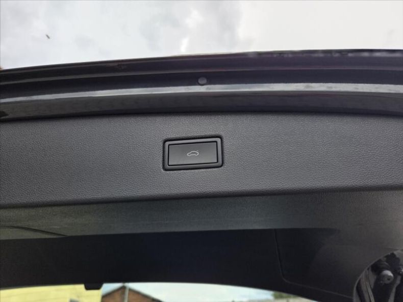 Volkswagen Tiguan - hlavní fotka