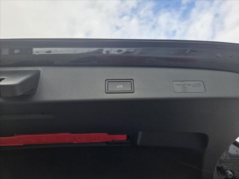 Volkswagen Golf - hlavní fotka