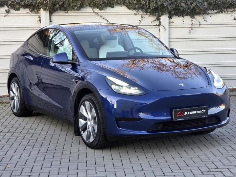Tesla Model Y - hlavní fotka inzerátu
