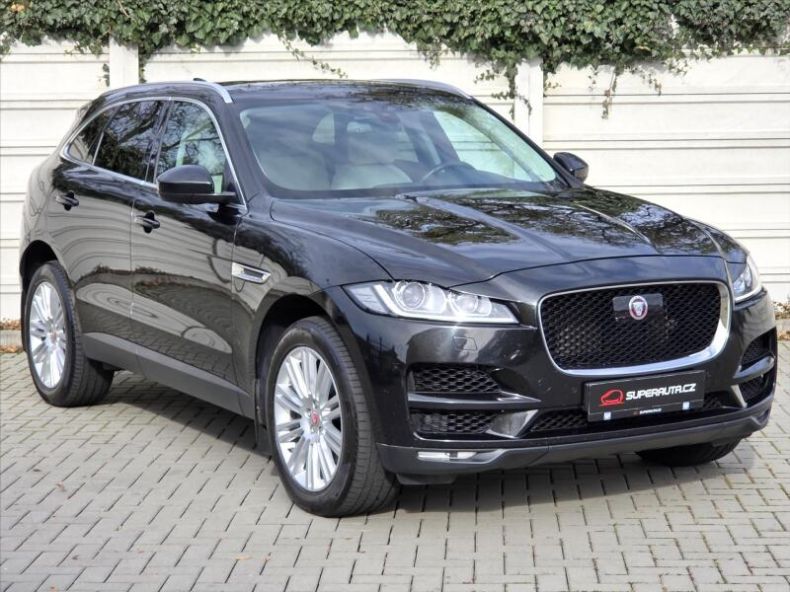 Jaguar F-Pace - hlavní foto