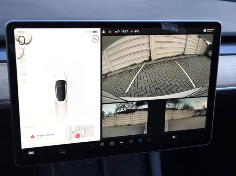 Tesla Model 3 - hlavní fotka