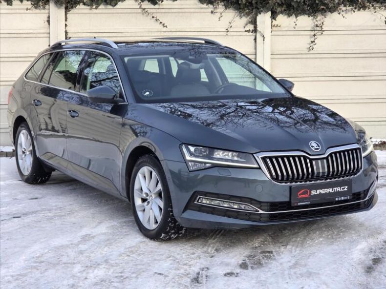 Škoda Superb - hlavní foto