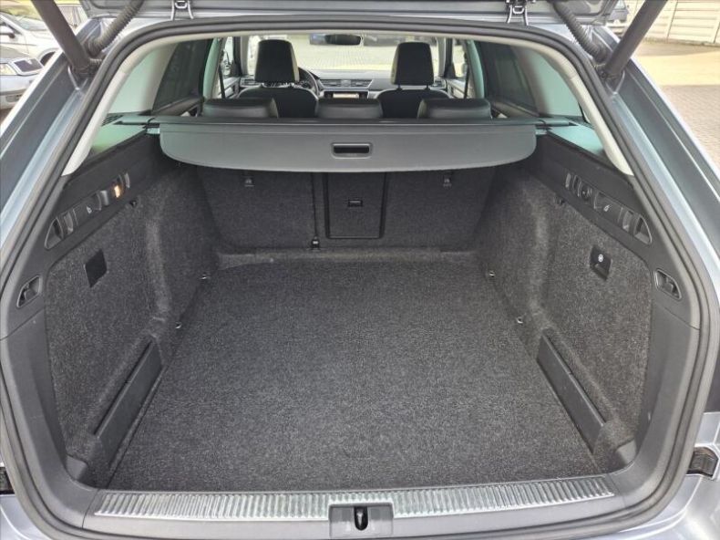 Škoda Superb - hlavní fotka