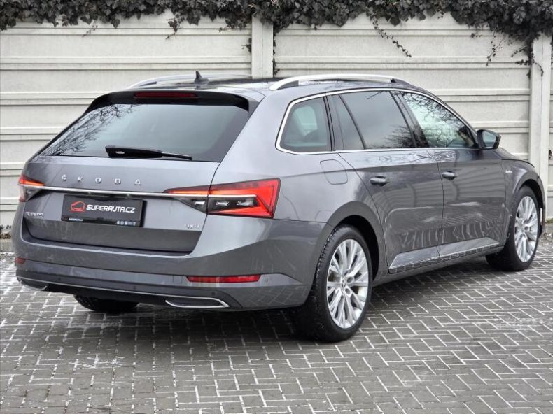 Škoda Superb - hlavní fotka