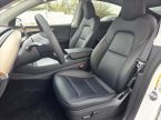 Tesla Model Y - fotka číslo 7