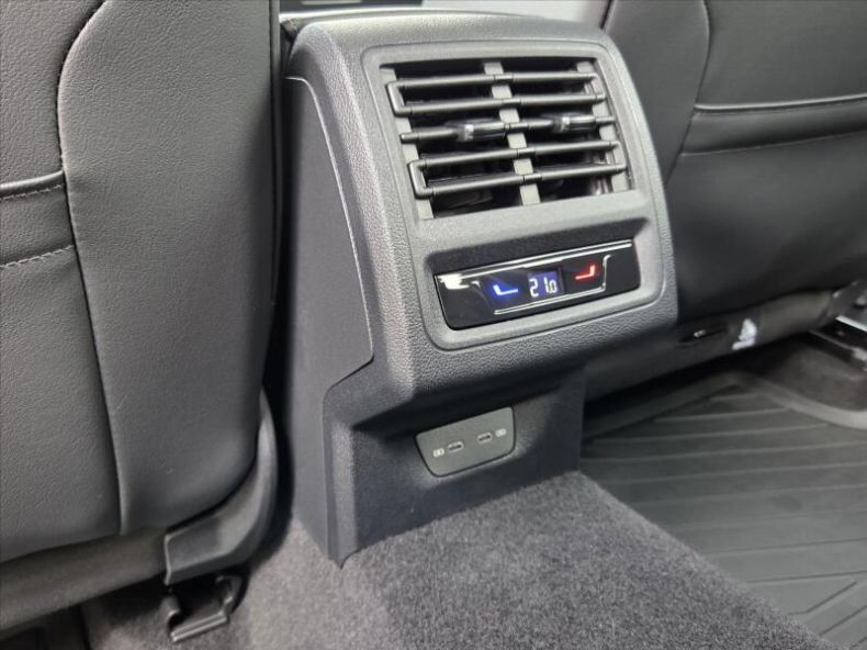 Volkswagen Golf - hlavní fotka