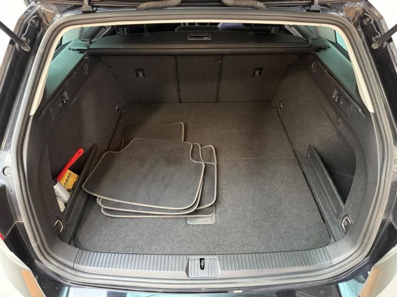 Volkswagen Passat - hlavní fotka