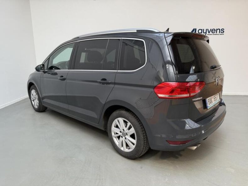Volkswagen Touran - hlavní fotka