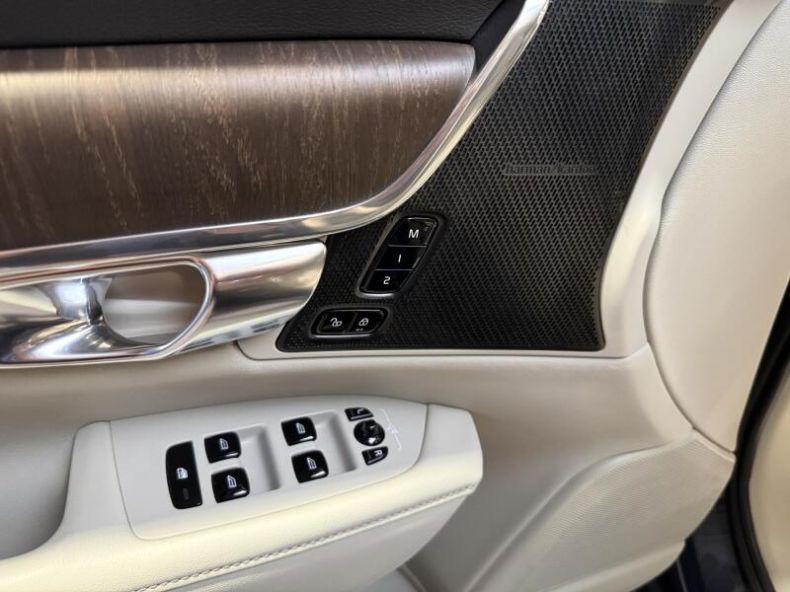 Volvo V90 - hlavní fotka