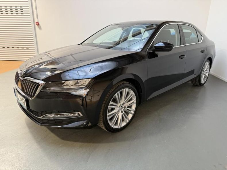 Škoda Superb - hlavní fotka