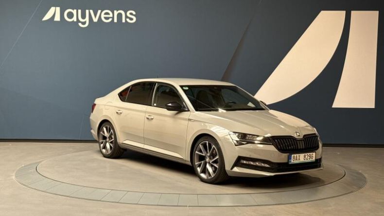 Škoda Superb - hlavní foto