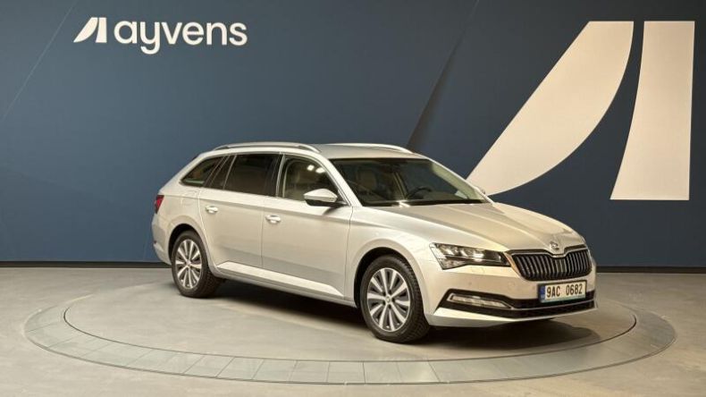 Škoda Superb - hlavní foto