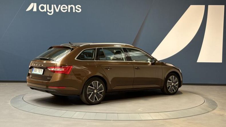 Škoda Superb - hlavní fotka
