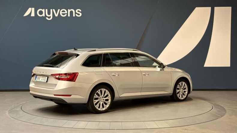 Škoda Superb - hlavní fotka