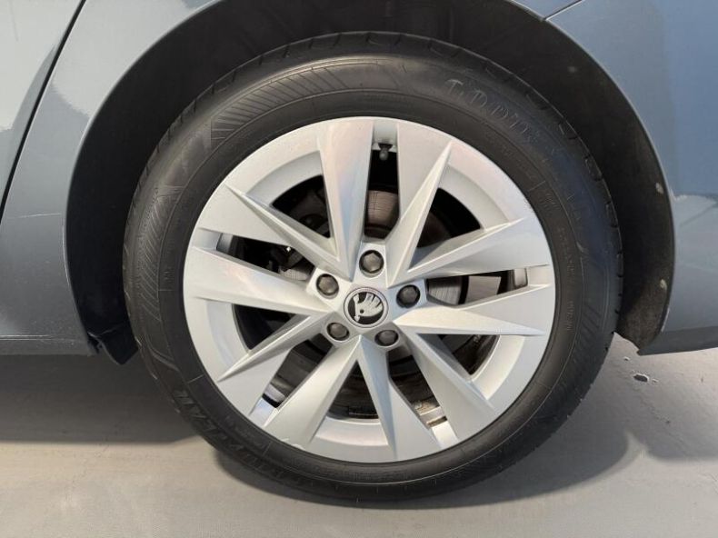 Škoda Octavia - hlavní fotka