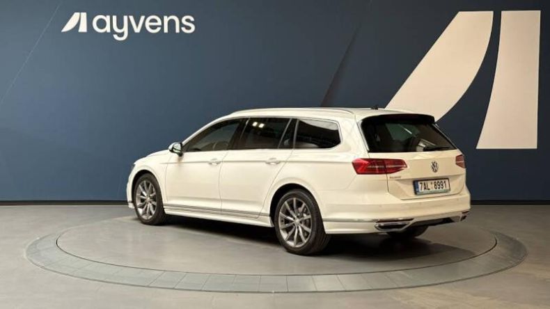 Volkswagen Passat - hlavní fotka