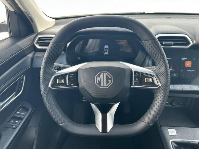MG ZS - hlavní fotka