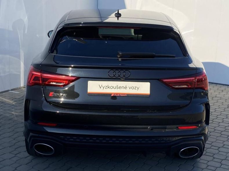 Audi Q3 - hlavní fotka