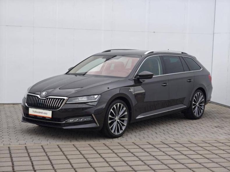 Škoda Superb - hlavní foto