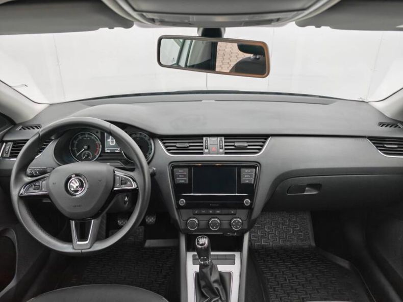 Škoda Octavia - hlavní fotka