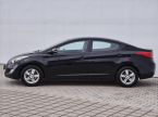 Hyundai Elantra - fotka číslo 2