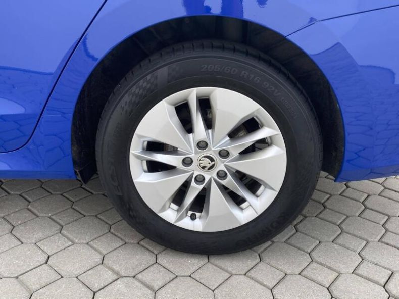 Škoda Octavia - hlavní fotka