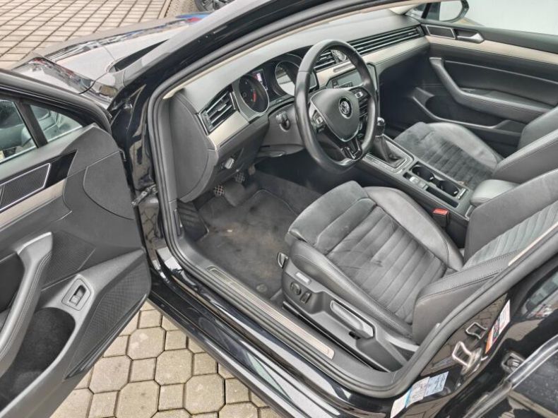 Volkswagen Passat - hlavní fotka