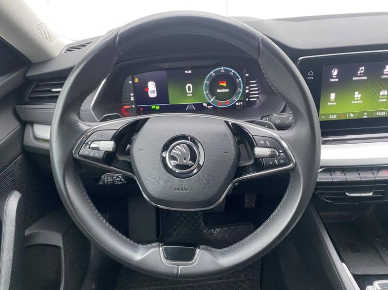 Škoda Octavia - hlavní fotka